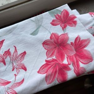 Zara Home Table Cloth and 8 Napkins